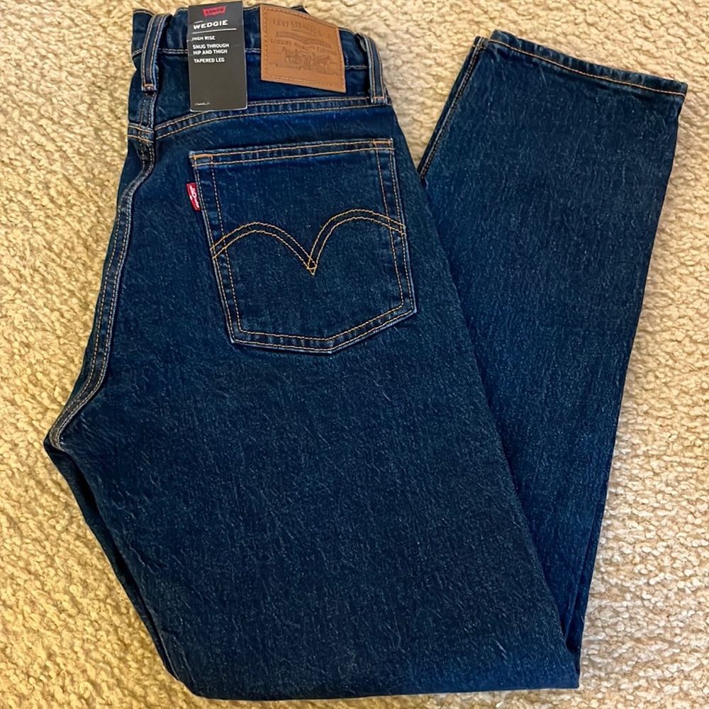 Levis wedgie high rise